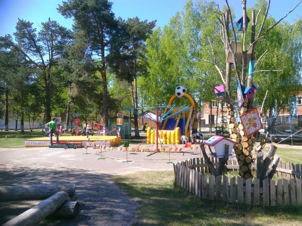 Сайт загородного парка. Загородный парк во Владимире беседки.