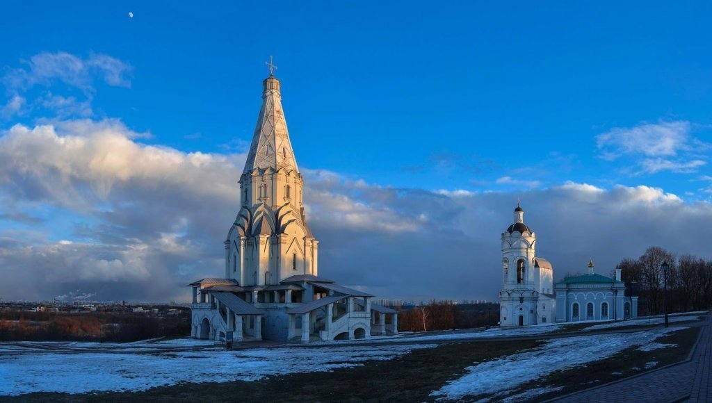 Церковь восточный москва. Церковь Вознесения в Коломенском обои. Церковь Вознесения в Коломенском закат зима. Церковь Вознесения Господня в Коломенском зимой. Церковь Вознесения в Коломенском интерьер.