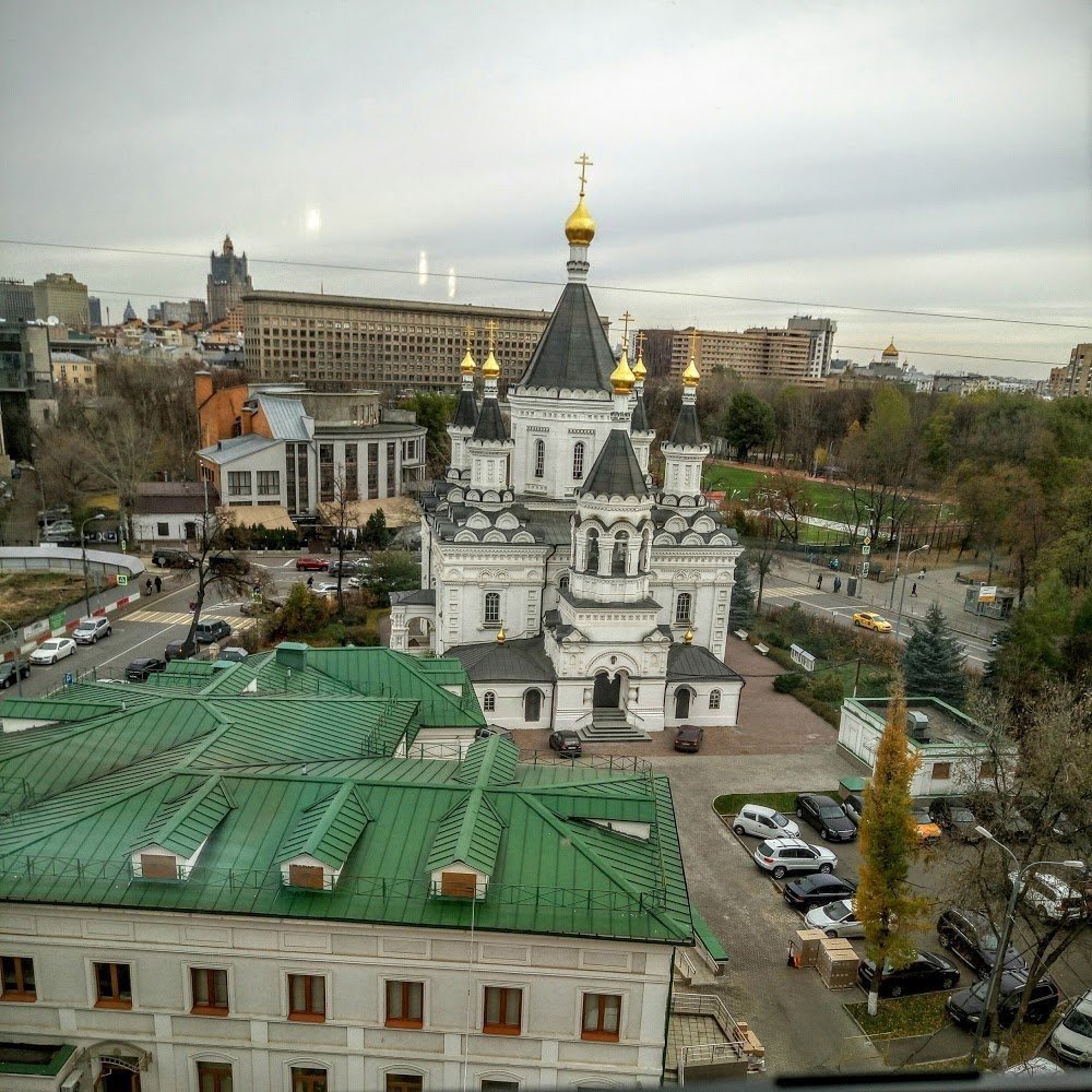 Девичье поле 4 москва. Храм Михаила Архангела на девичьем поле в Москве. Еланского 2. Клиническая Церковь Архангела Михаила. Храм на Погодинской улице.