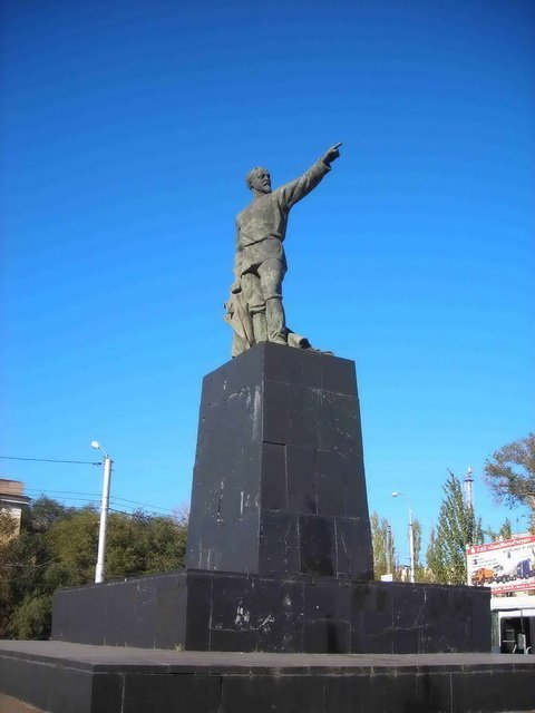 Площадь дзержинского в волгограде