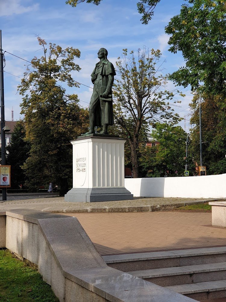 Памятник мюнхгаузену в калининграде фото