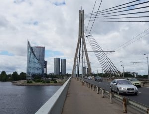 Фото Вантовый мост в Риге