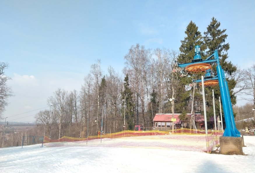 Лоза сергиев посад. Горнолыжный центр лоза Сергиев Посад. Лыжная база лоза Сергиев Посад. Лоза горнолыжный склон Сергиев Посад. Лоза Сергиев Посад горки.