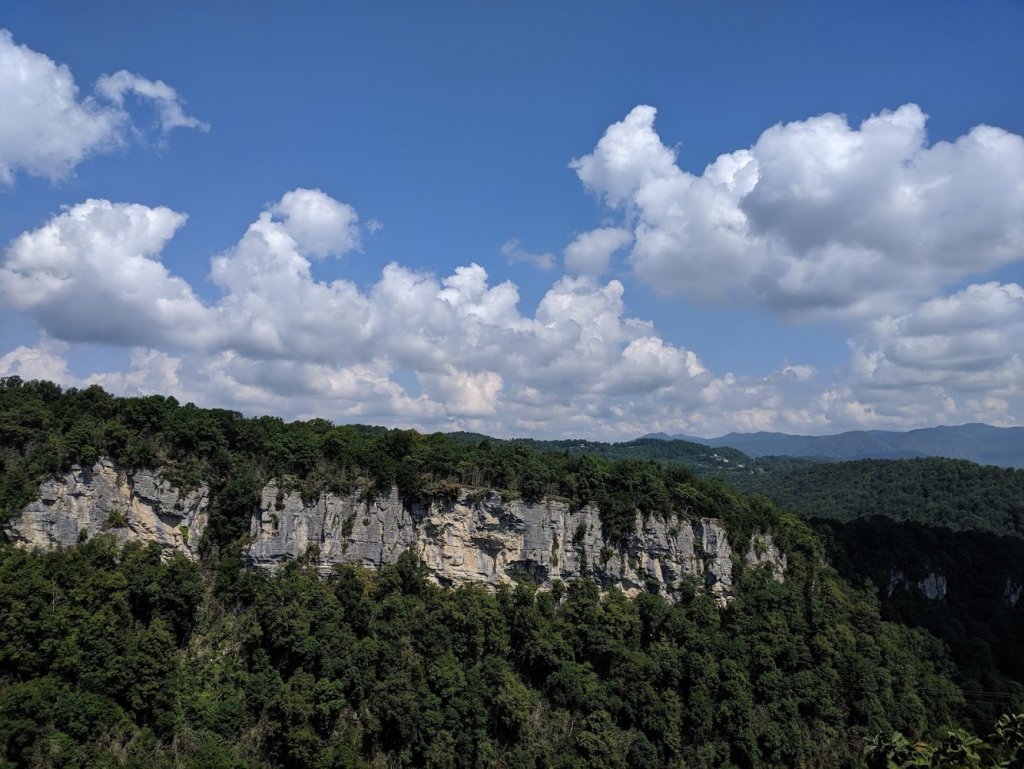 Белые скалы усольский район фото