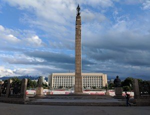 Фото Монумент Независимости Казахстана