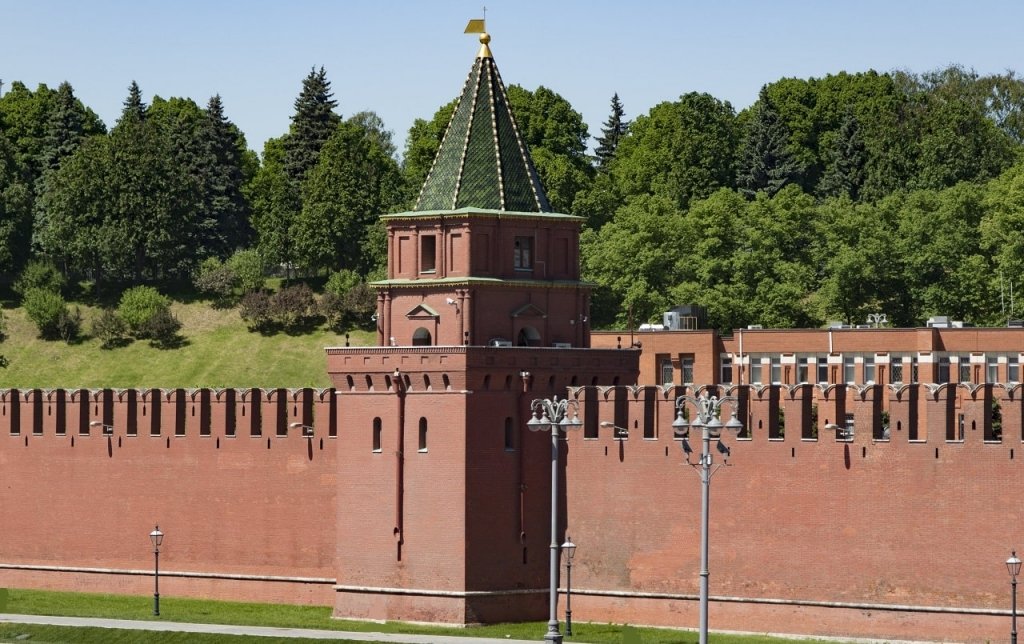 Башни московского кремля фото и названия