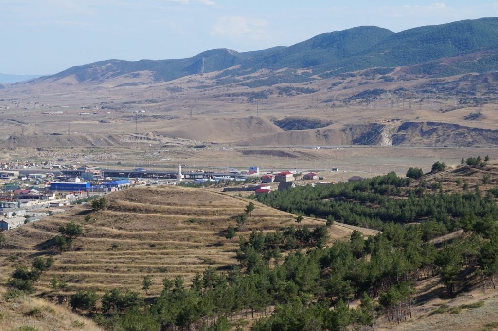 Смотровая площадка на горе Тарки-Тау в Махачкале (Дагестан) с фото и .